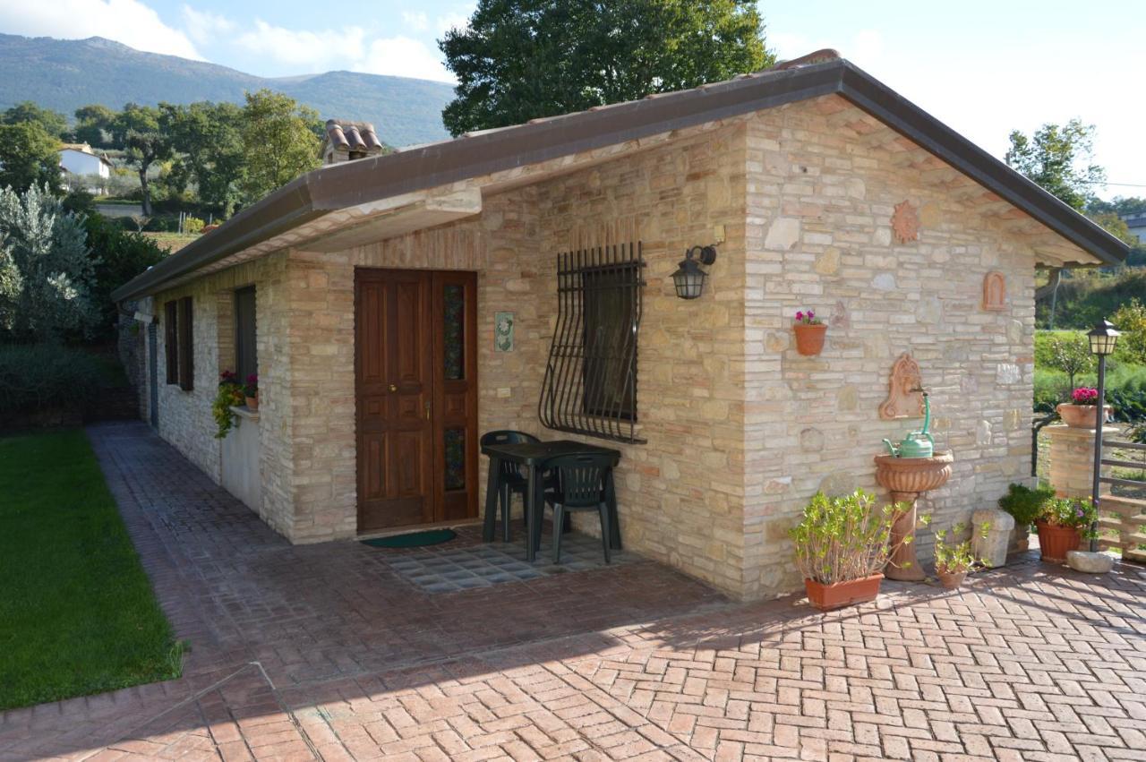 La Sorgente Del Subasio Assisi Apartment Luaran gambar