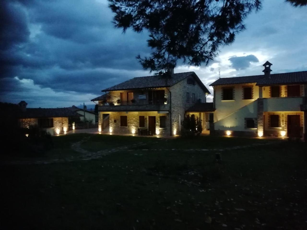 La Sorgente Del Subasio Assisi Apartment Luaran gambar