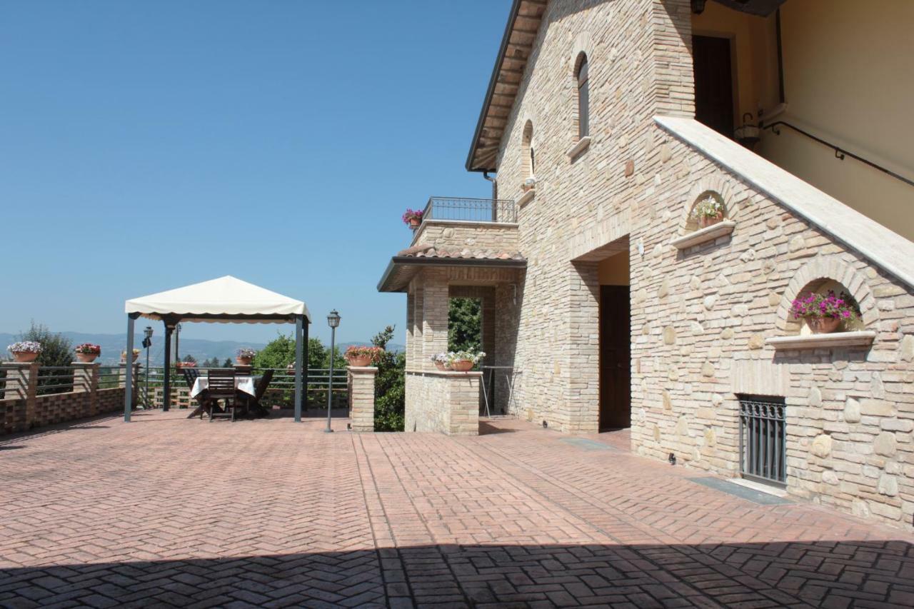 La Sorgente Del Subasio Assisi Apartment Luaran gambar